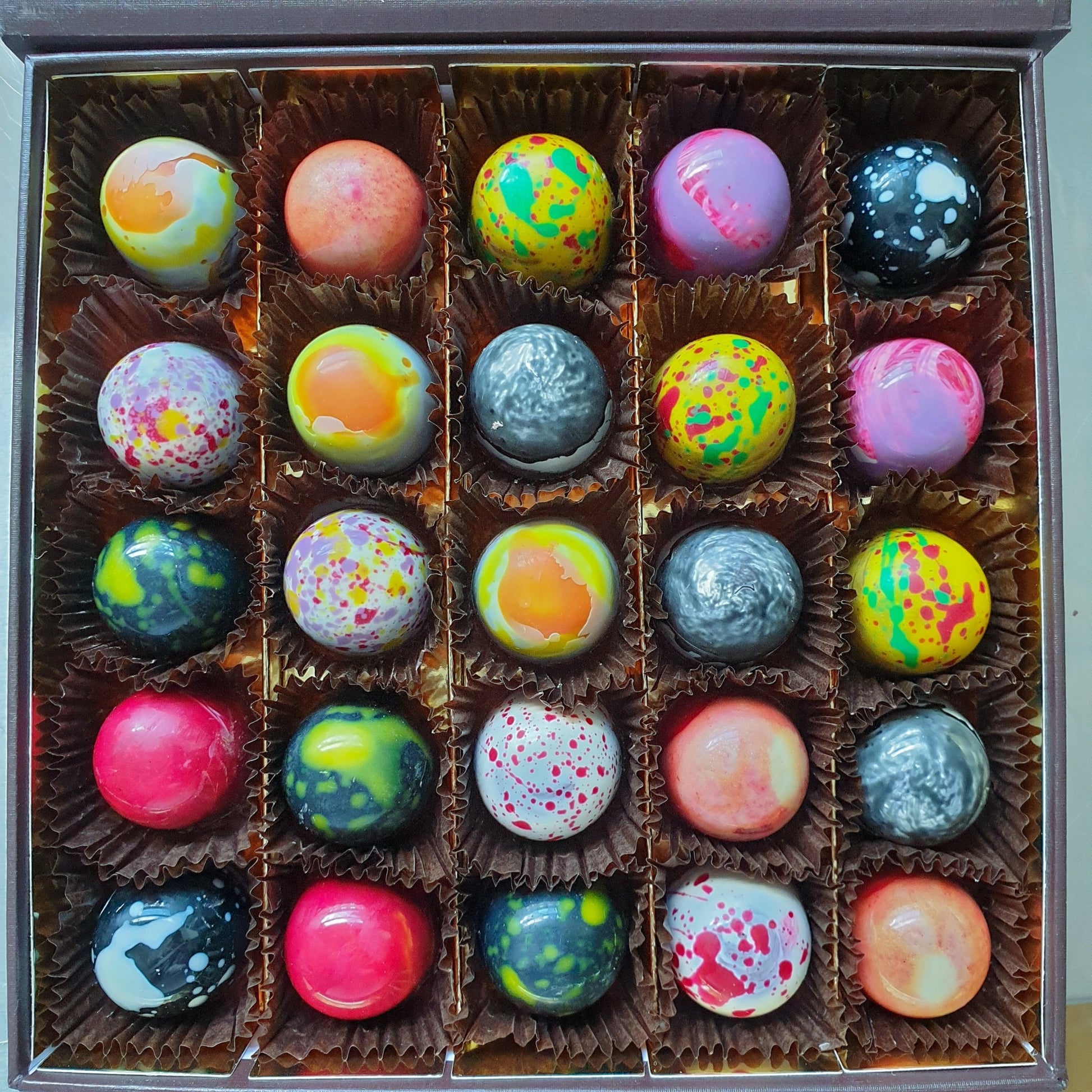 Subscription Box (25 Artisinal Bonbons) - Sweet Sea Desserts